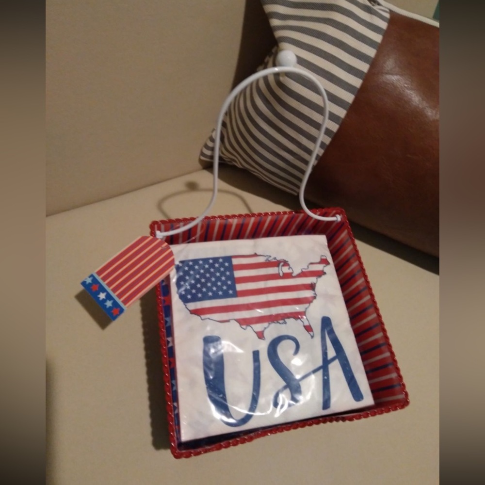 Prima designs holiday napkin holder